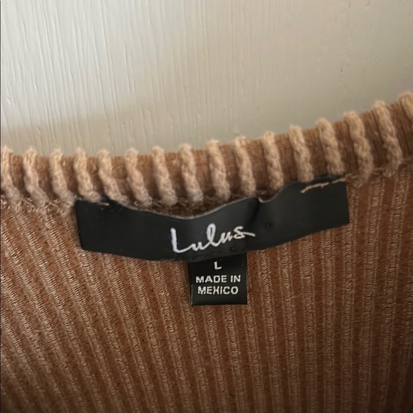 Lulus Ribbed Top size large - Picture 2 of 4